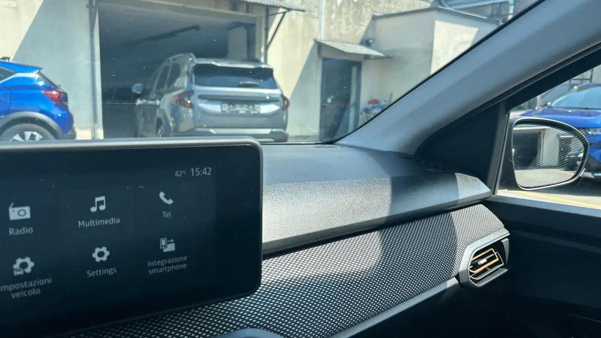 Dacia Sandero usata a Parma (15)