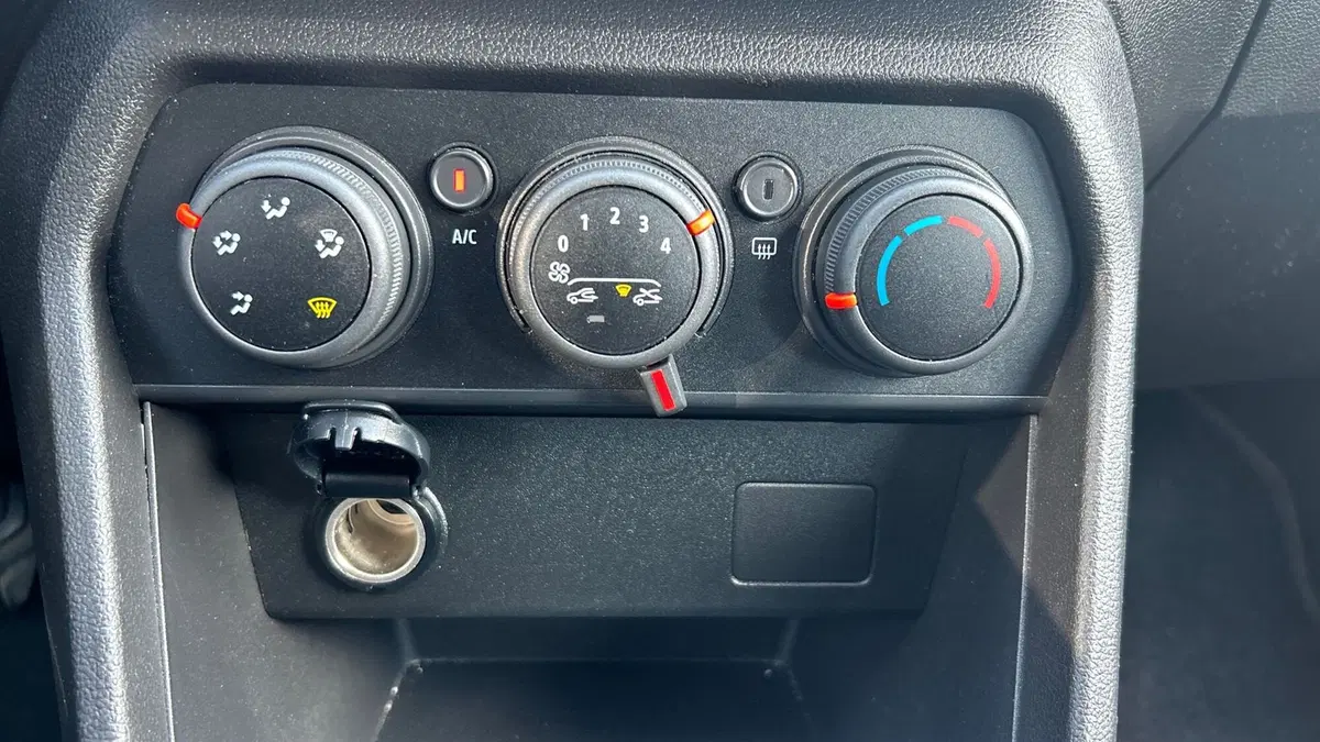 Dacia Sandero usata a Parma (19)