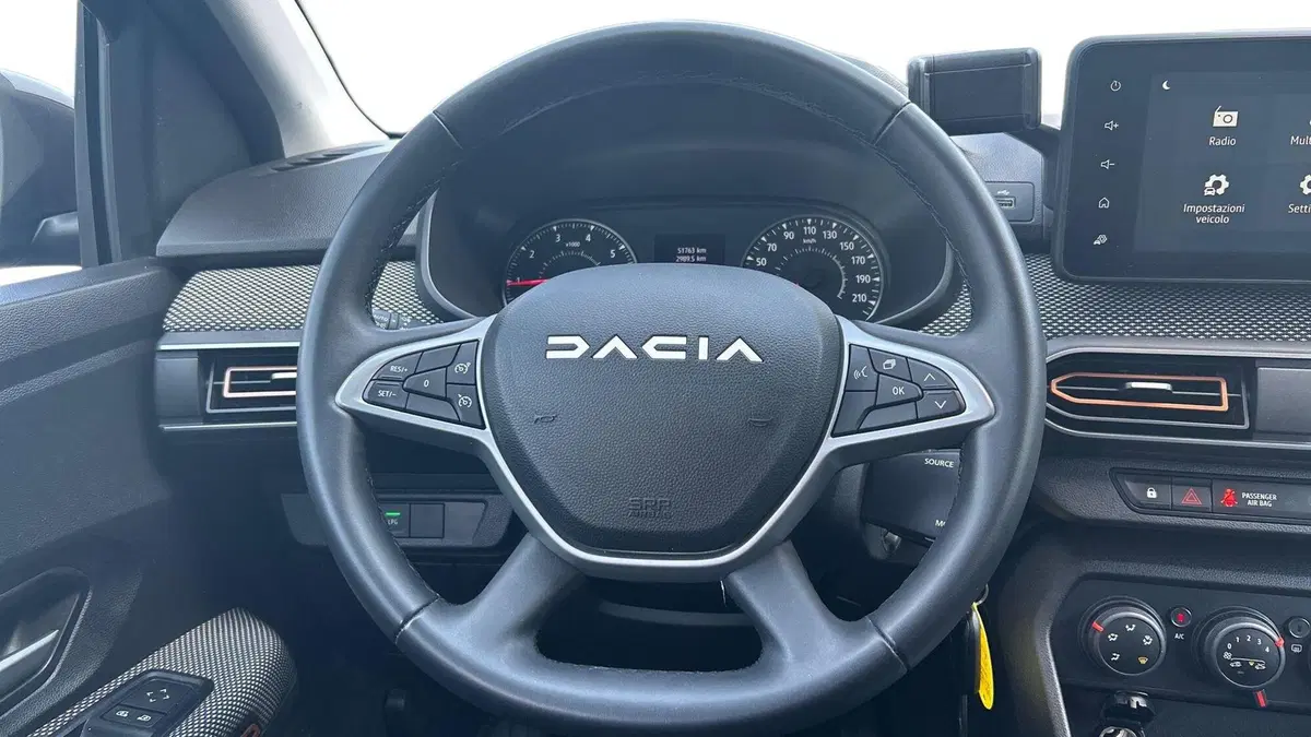 Dacia Sandero usata a Parma (7)