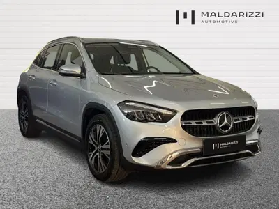Mercedes-Benz GLA SUV 180 d Progressive Advanced auto del 2025 usata a Bari