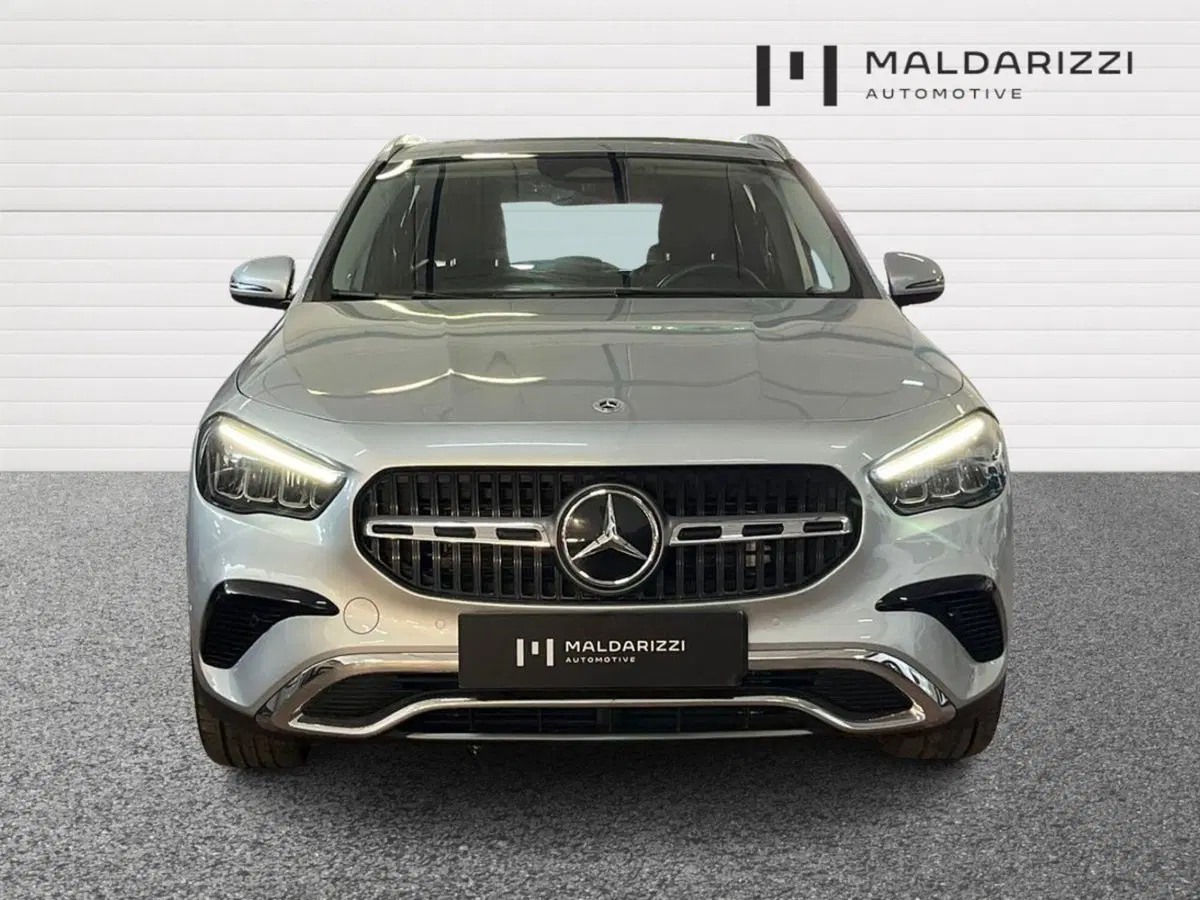 Mercedes-Benz GLA SUV usata a Bari (2)