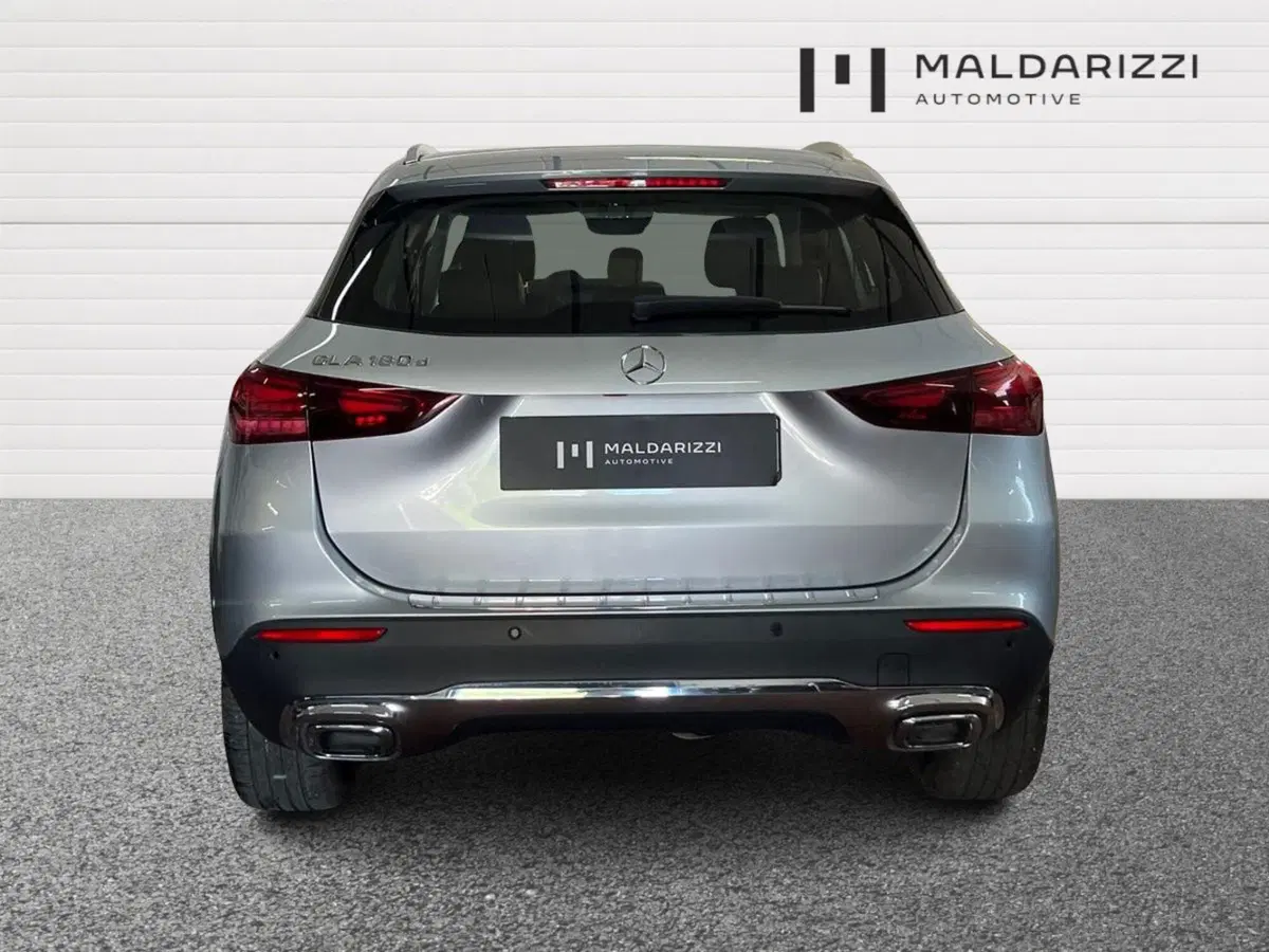 Mercedes-Benz GLA SUV usata a Bari (3)