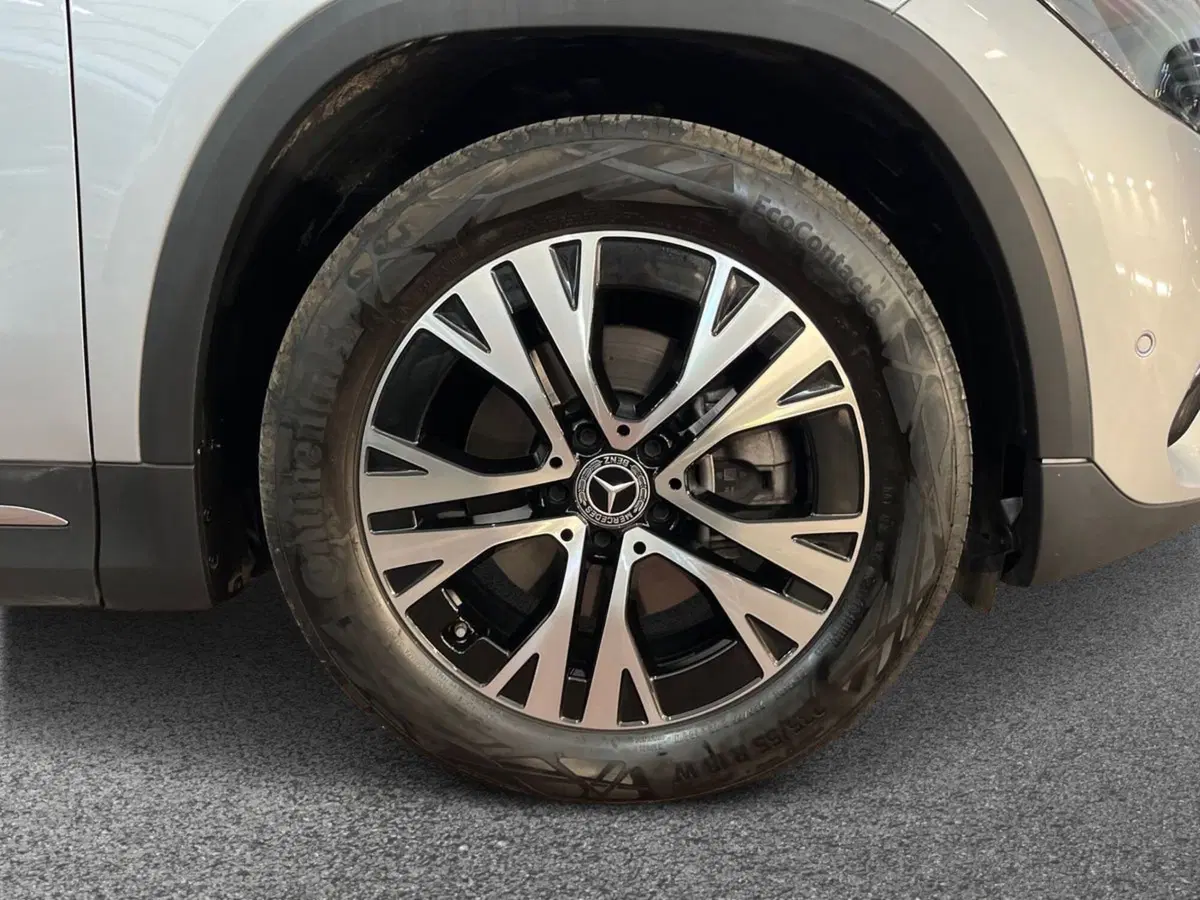 Mercedes-Benz GLA SUV usata a Bari (6)