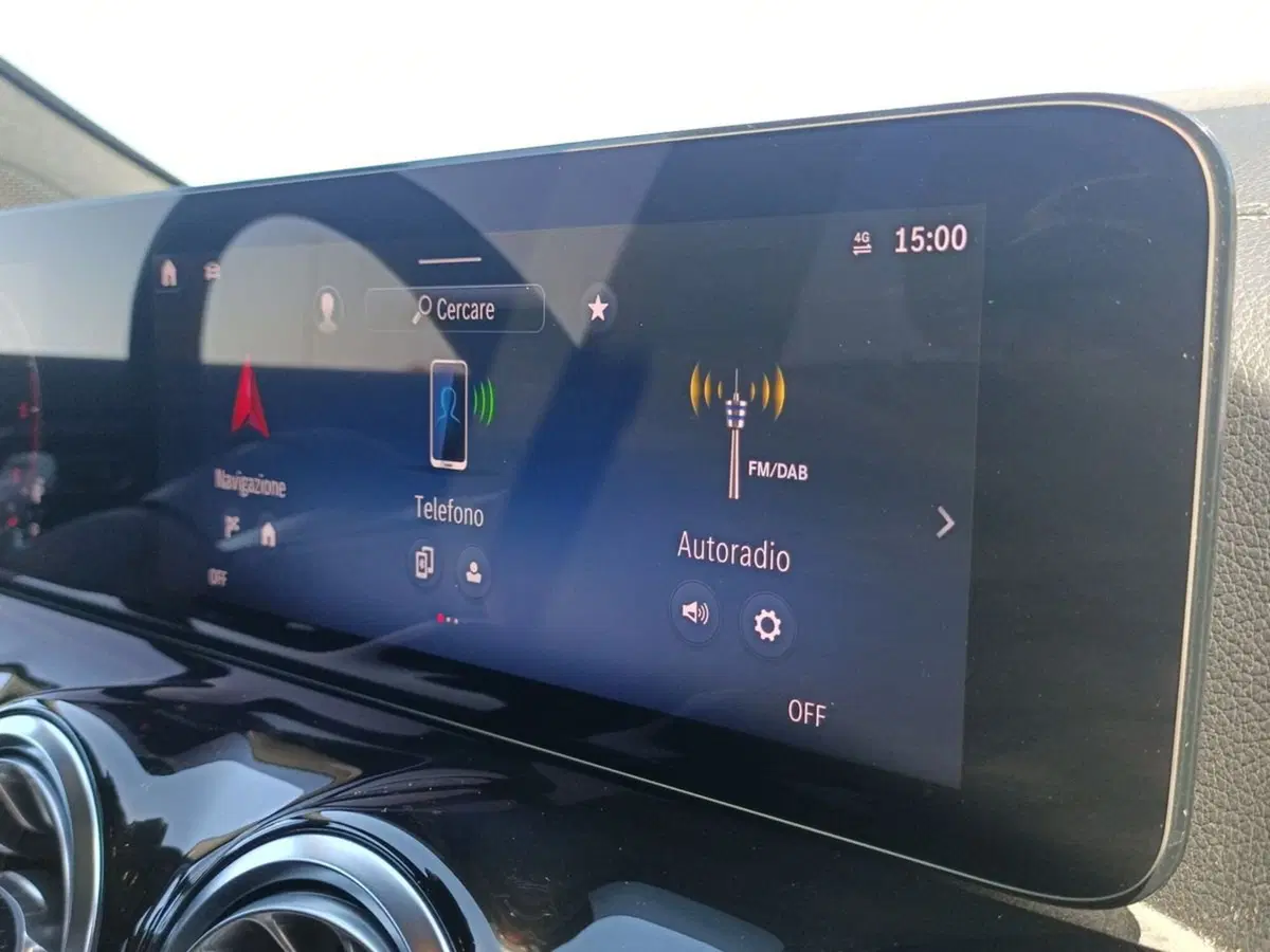 Mercedes-Benz GLA SUV usata a Bari (12)