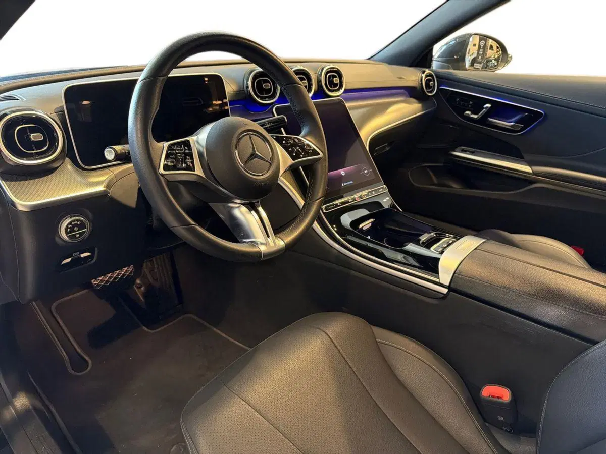Mercedes-Benz CLE Cabrio usata a Bari (10)