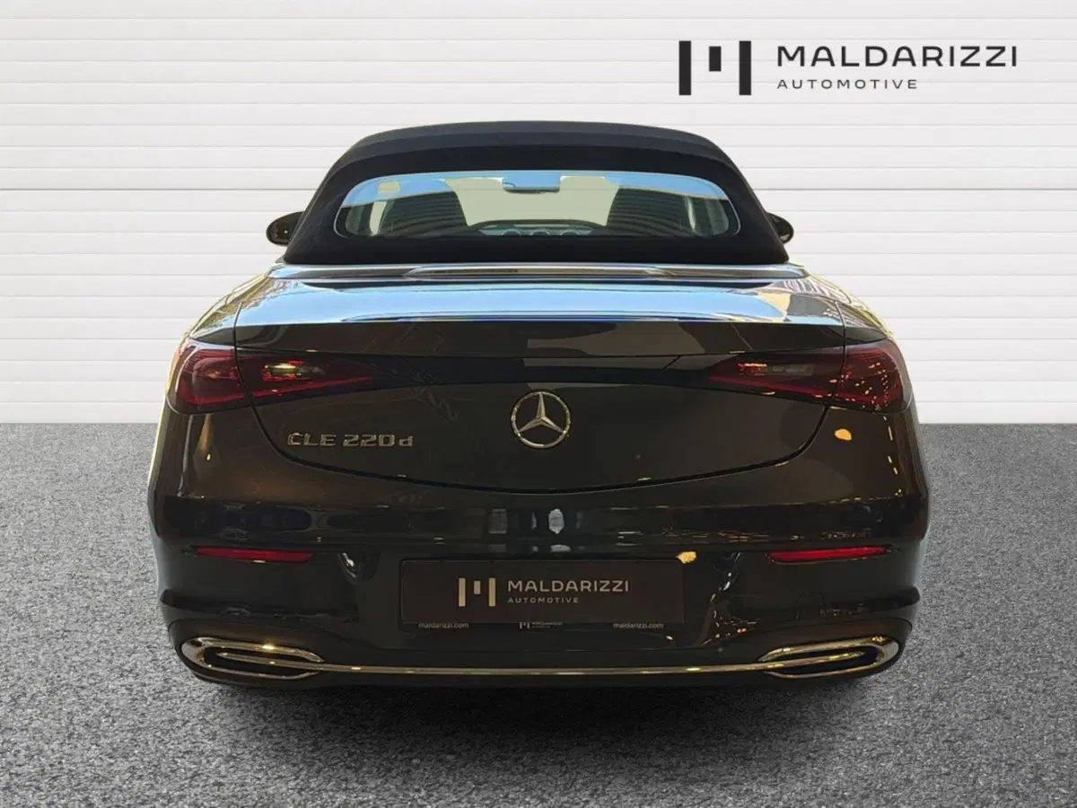 Mercedes-Benz CLE Cabrio usata a Bari (3)