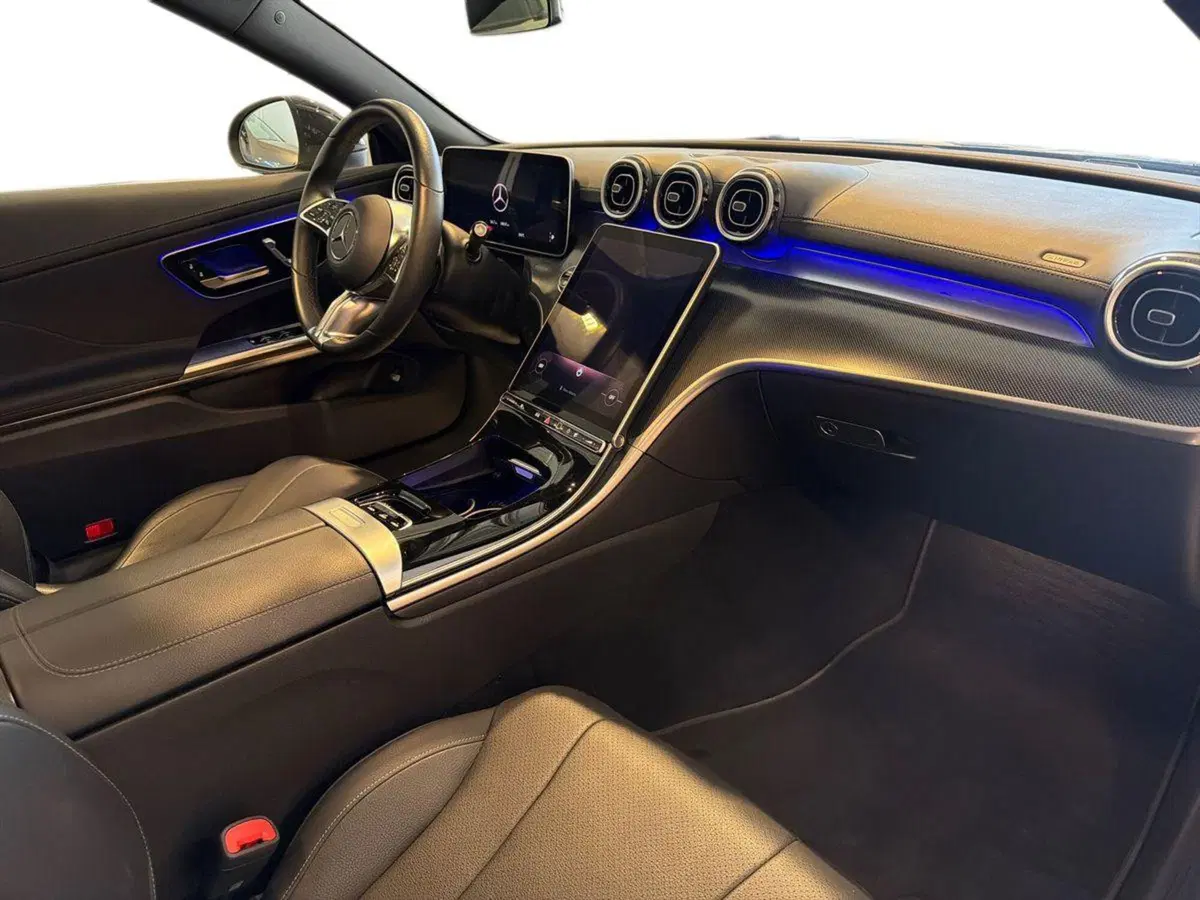 Mercedes-Benz CLE Cabrio usata a Bari (9)