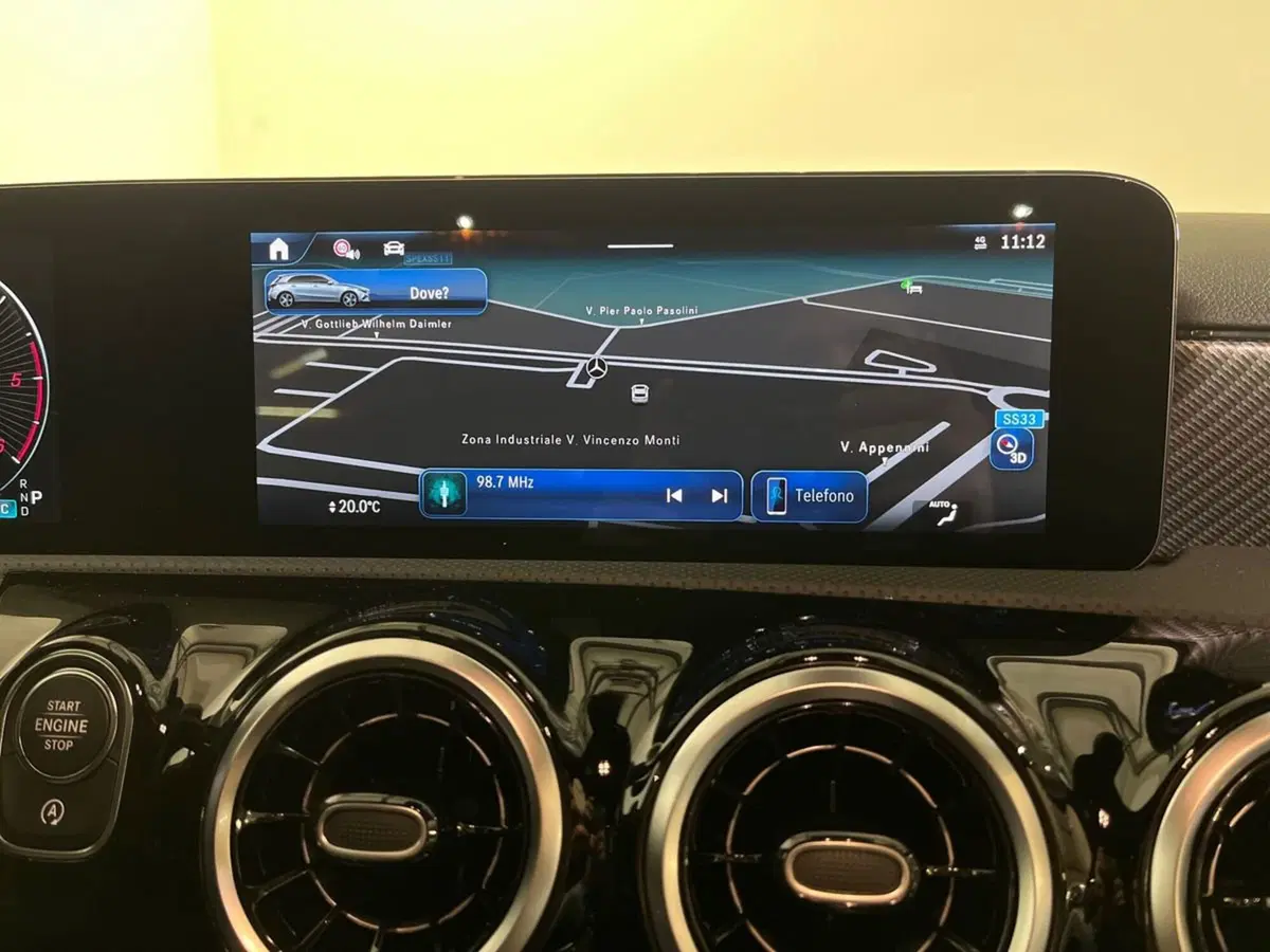 Mercedes-Benz Classe A nuova a Milano (12)