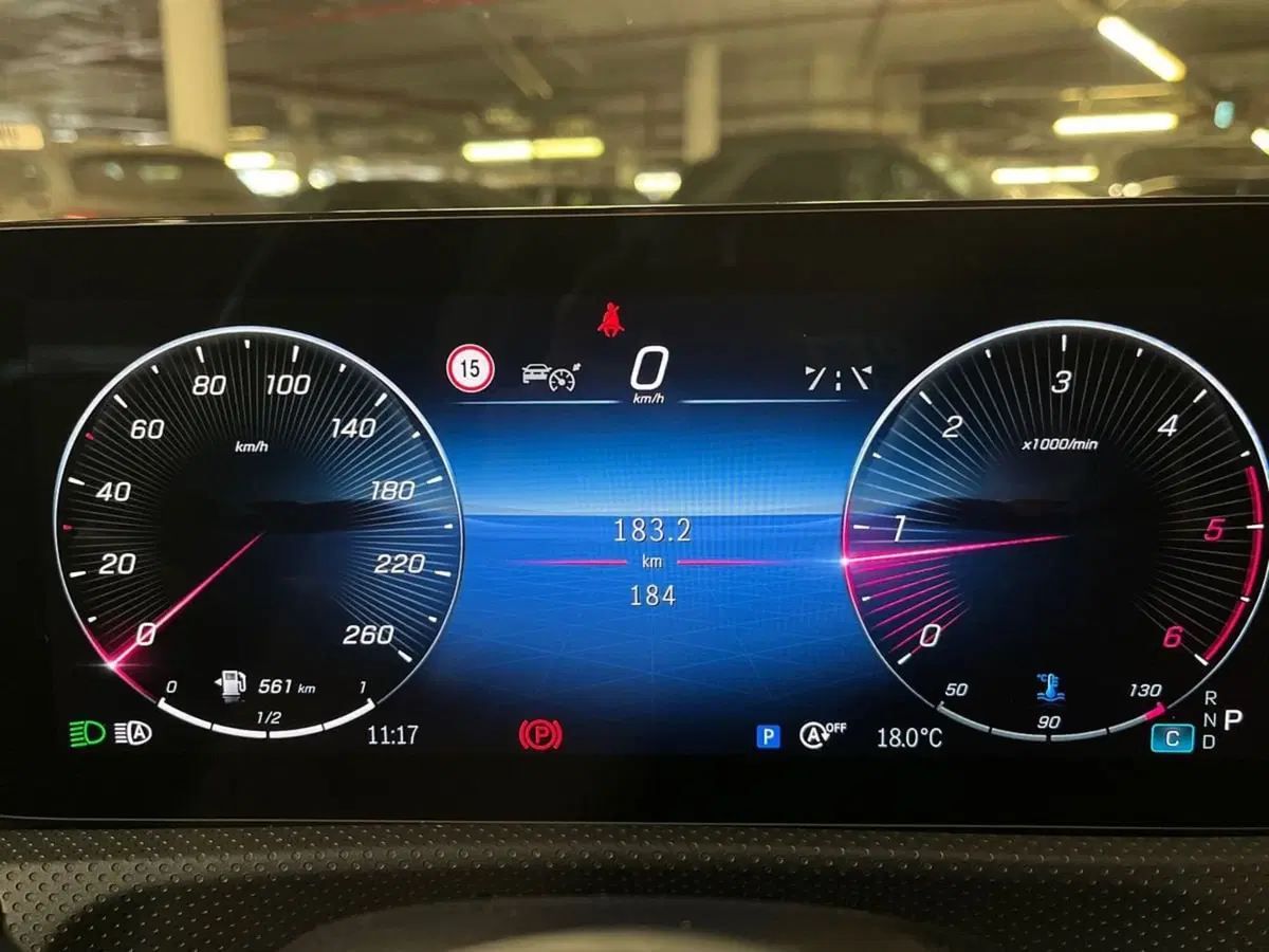 Mercedes-Benz Classe A nuova a Milano (13)
