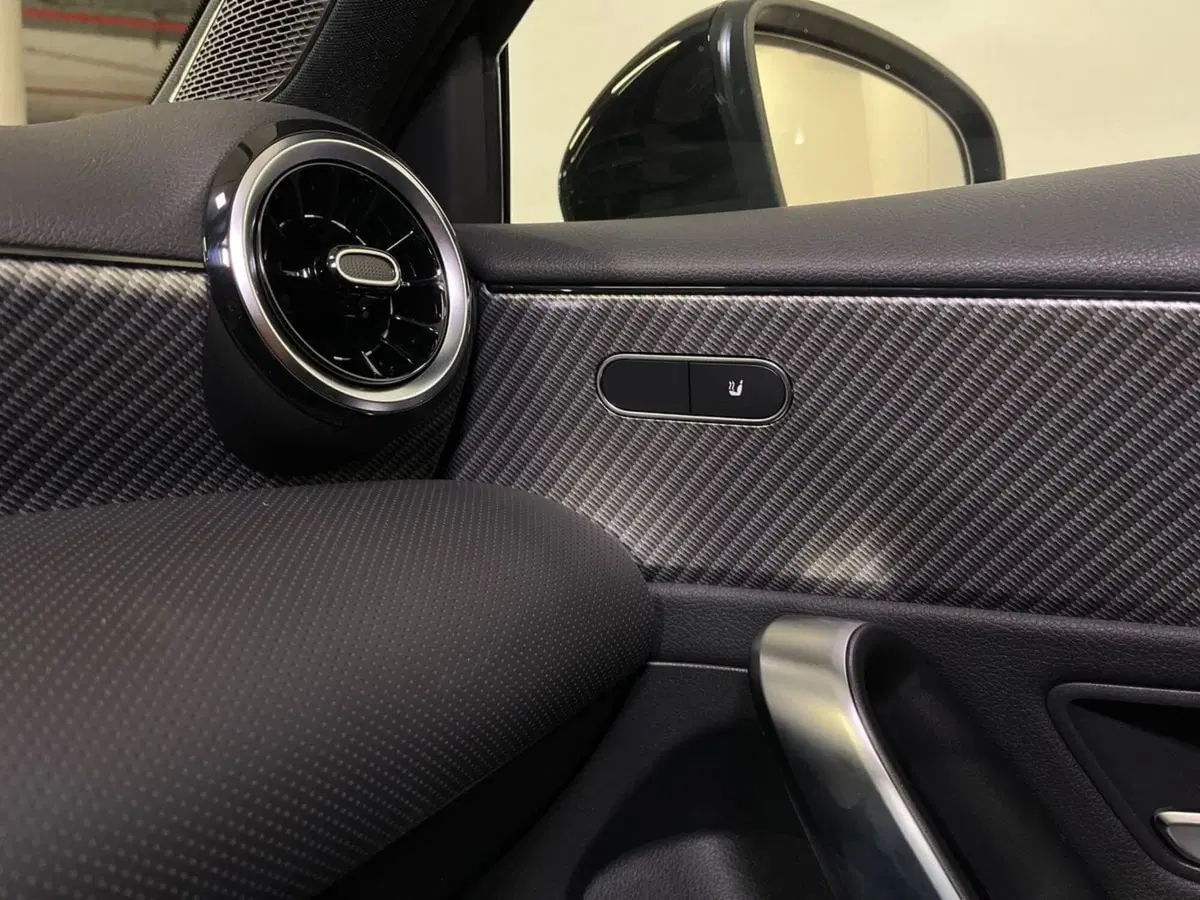 Mercedes-Benz Classe A nuova a Milano (19)