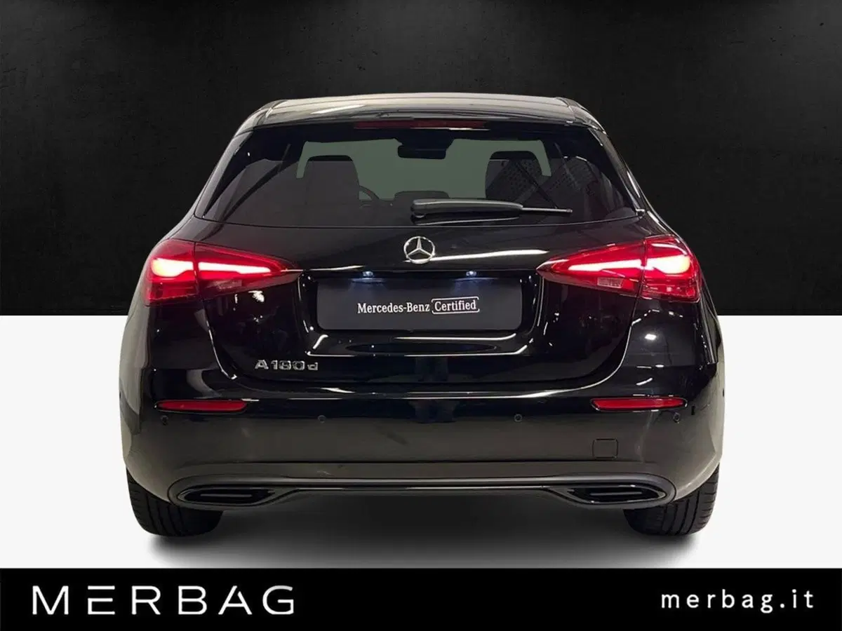 Mercedes-Benz Classe A nuova a Milano (4)