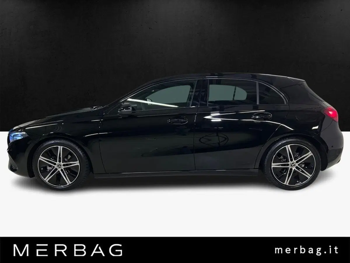 Mercedes-Benz Classe A nuova a Milano (6)