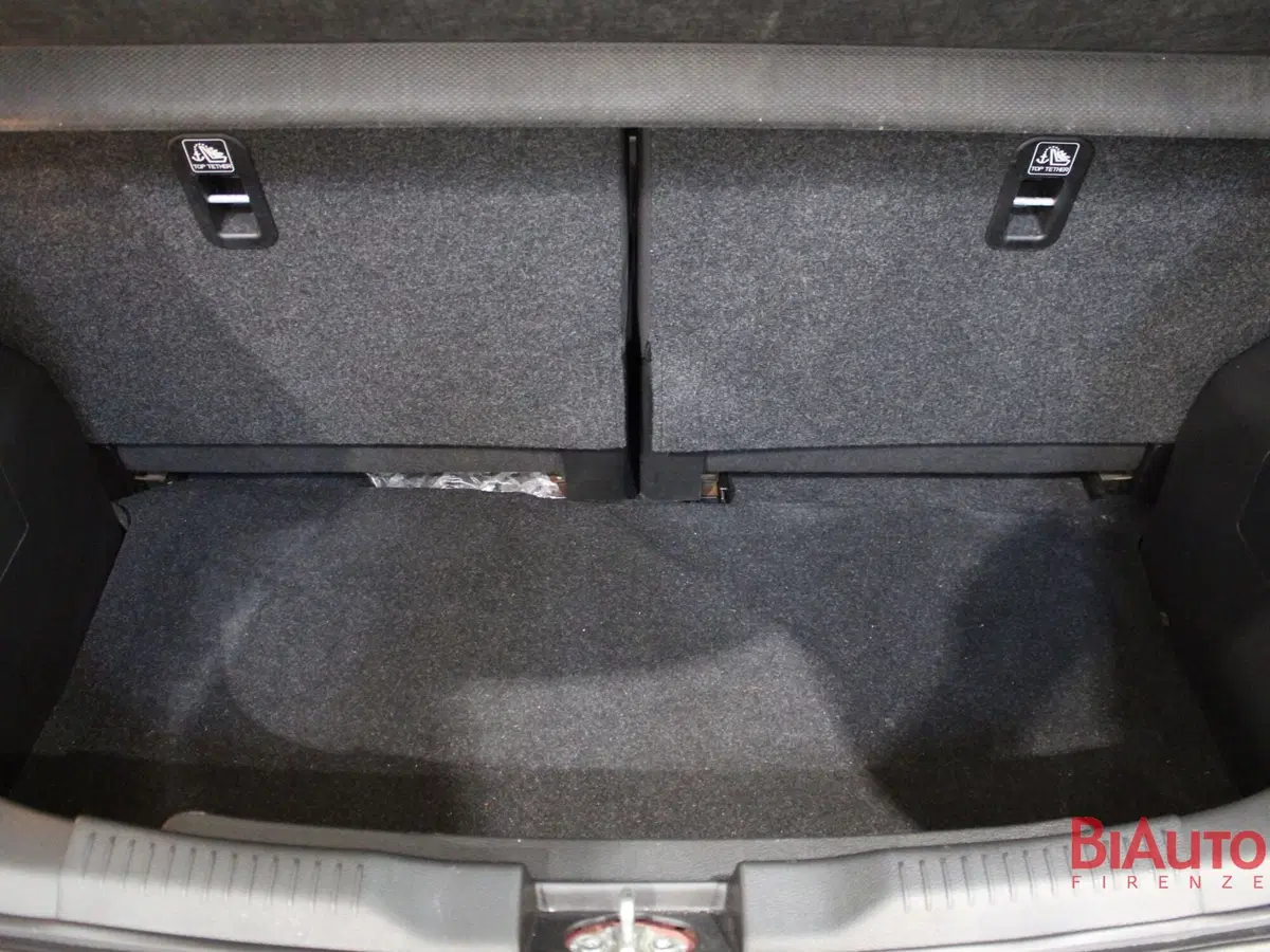 Suzuki Ignis usata a Firenze (8)