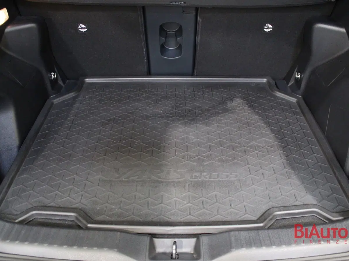 Toyota Yaris Cross usata a Firenze (9)