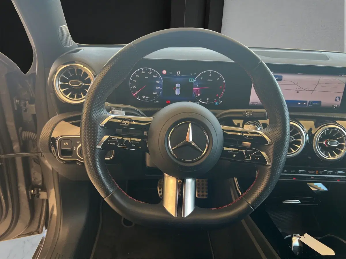 Mercedes-Benz Classe A usata a Cosenza (10)