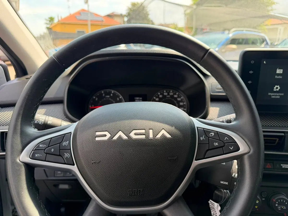 Dacia Sandero usata a Pavia (3)