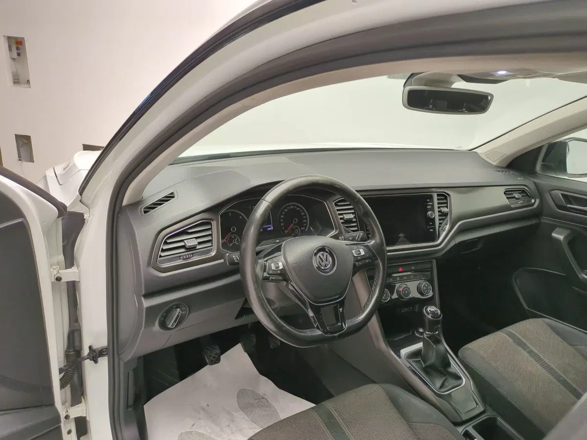 Volkswagen T-Roc usata a Avellino (14)