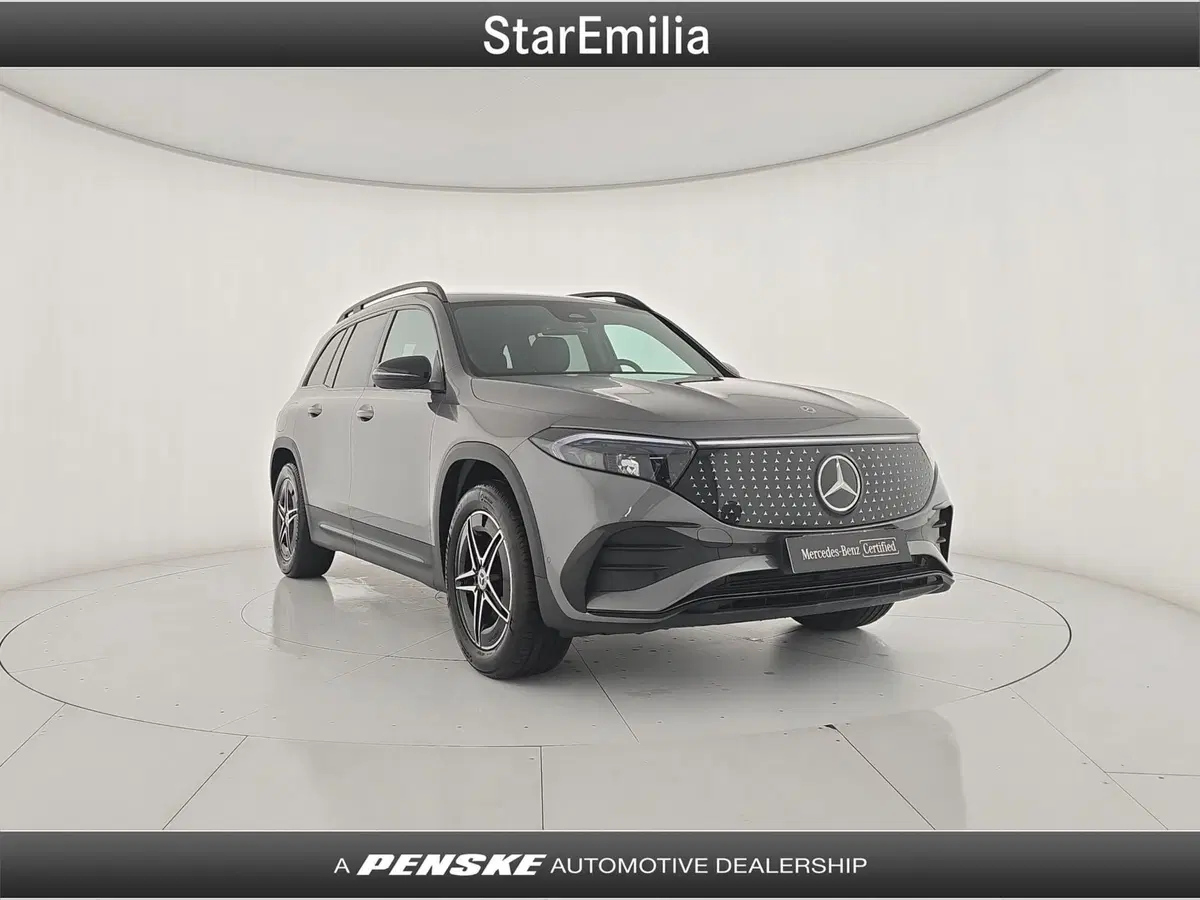 Mercedes-Benz EQB nuova a Bologna (6)