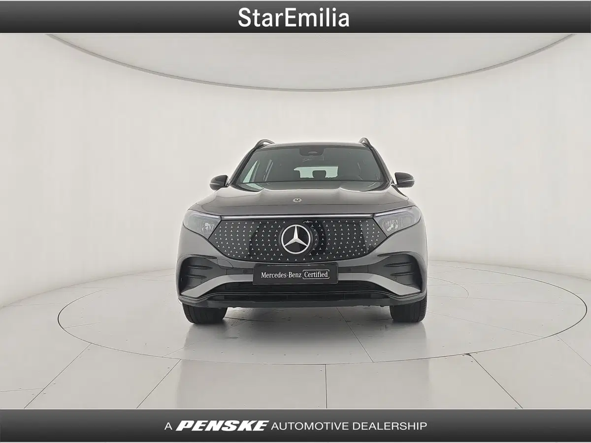 Mercedes-Benz EQB nuova a Bologna (7)