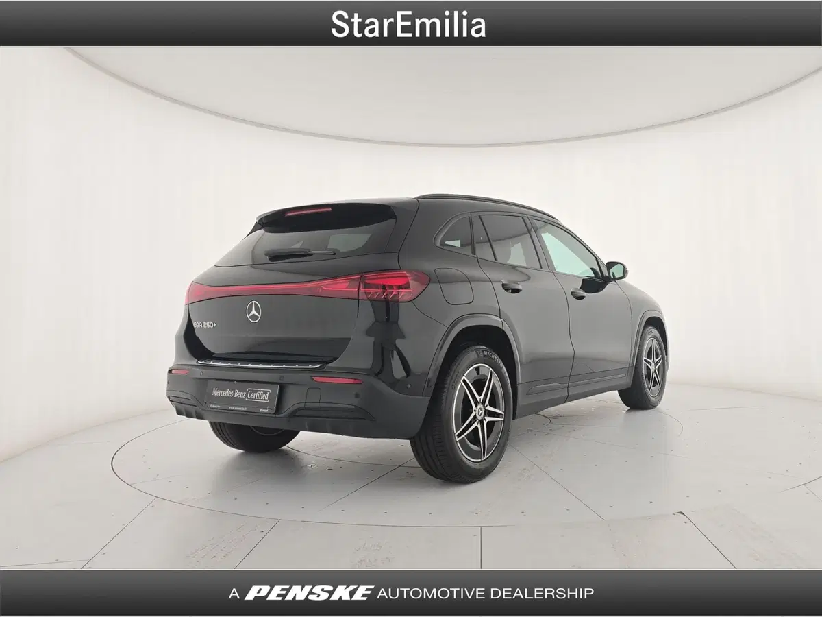Mercedes-Benz EQA nuova a Bologna (5)