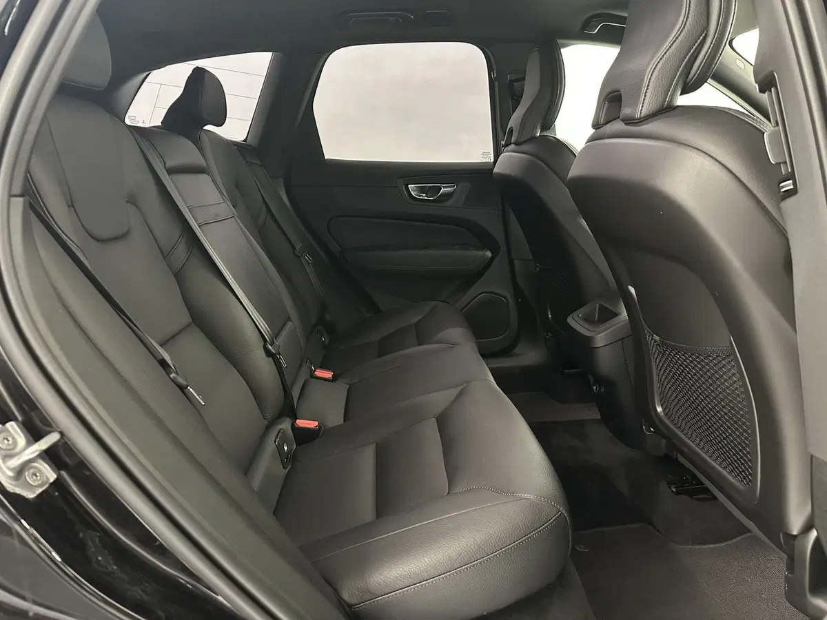 Volvo XC60 usata a Bergamo (5)