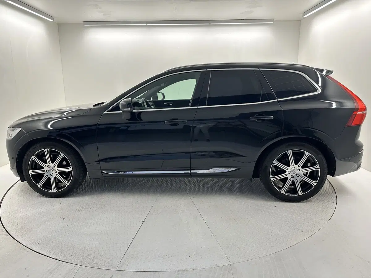 Volvo XC60 usata a Bergamo (6)