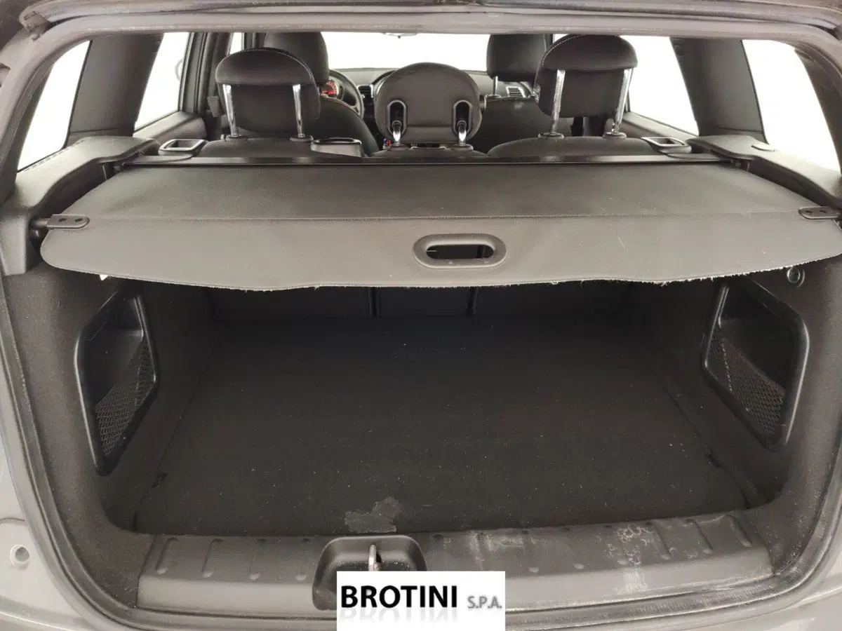 MINI Mini Clubman usata a Massa-Carrara (15)