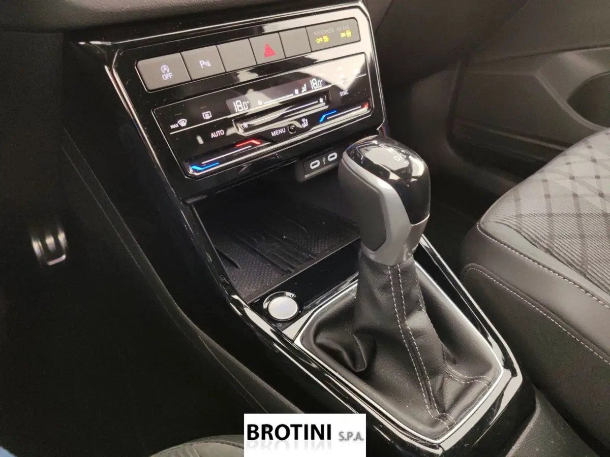 Volkswagen T-Cross usata a Massa-Carrara (11)