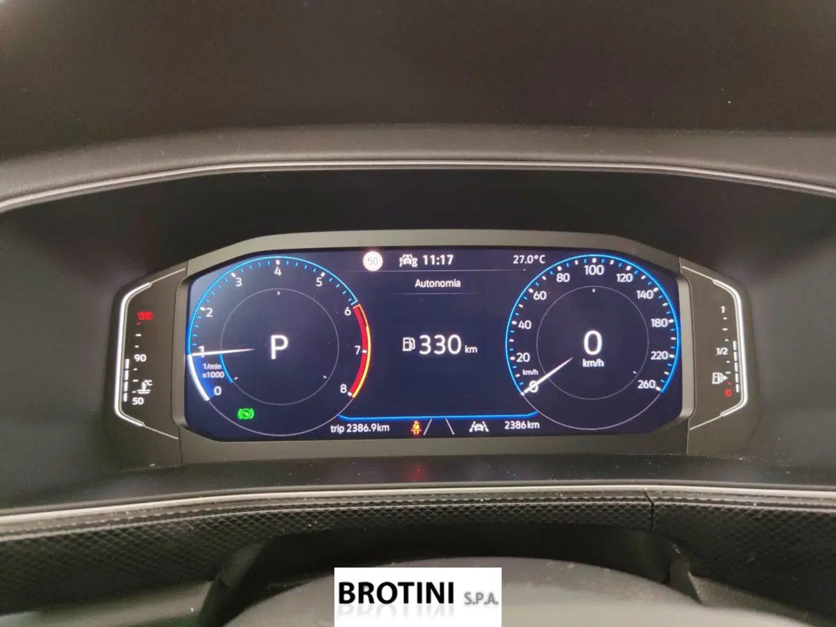 Volkswagen T-Cross usata a Massa-Carrara (13)