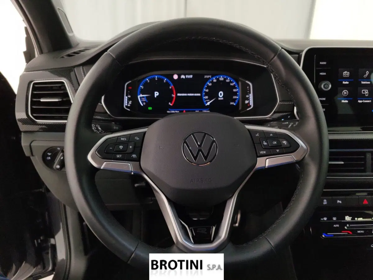 Volkswagen T-Cross usata a Massa-Carrara (14)