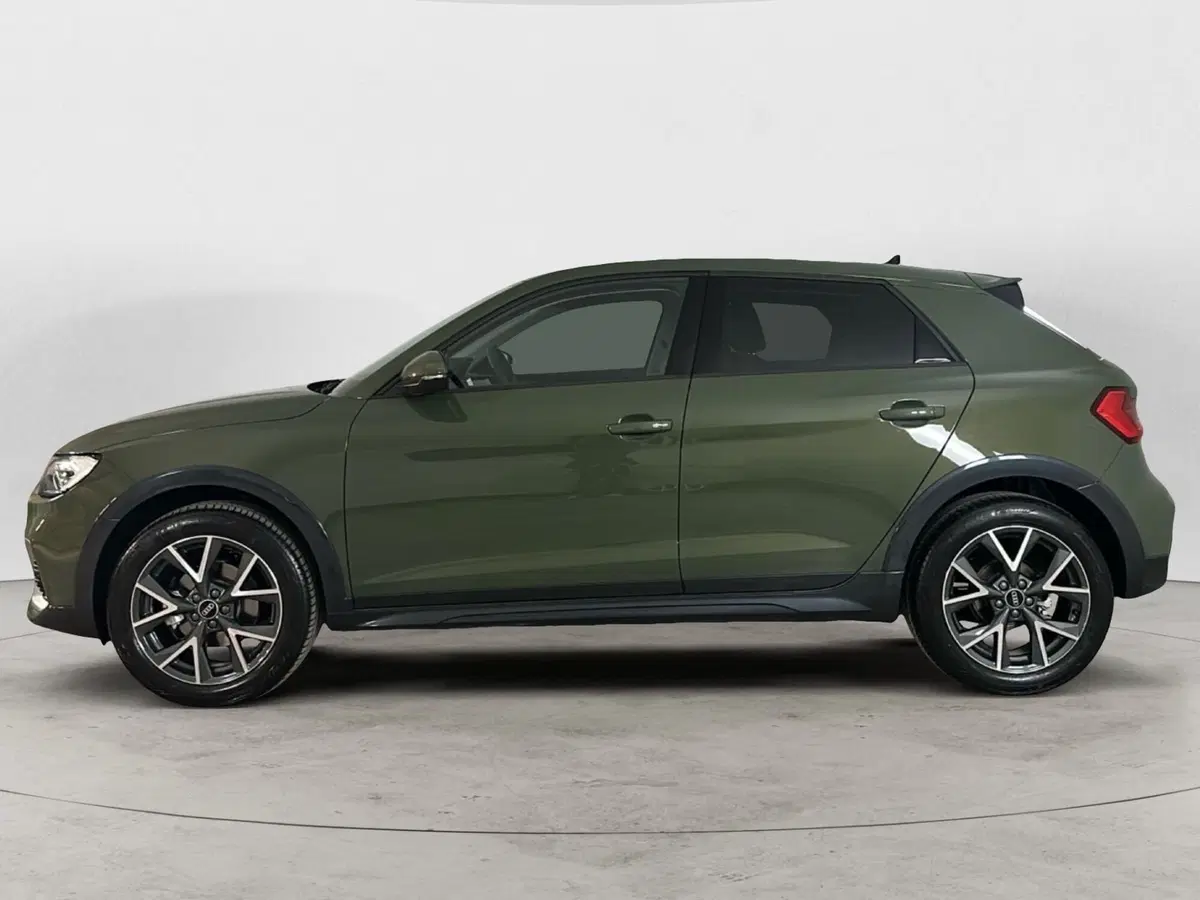 Audi A1 allstreet usata a Napoli (3)