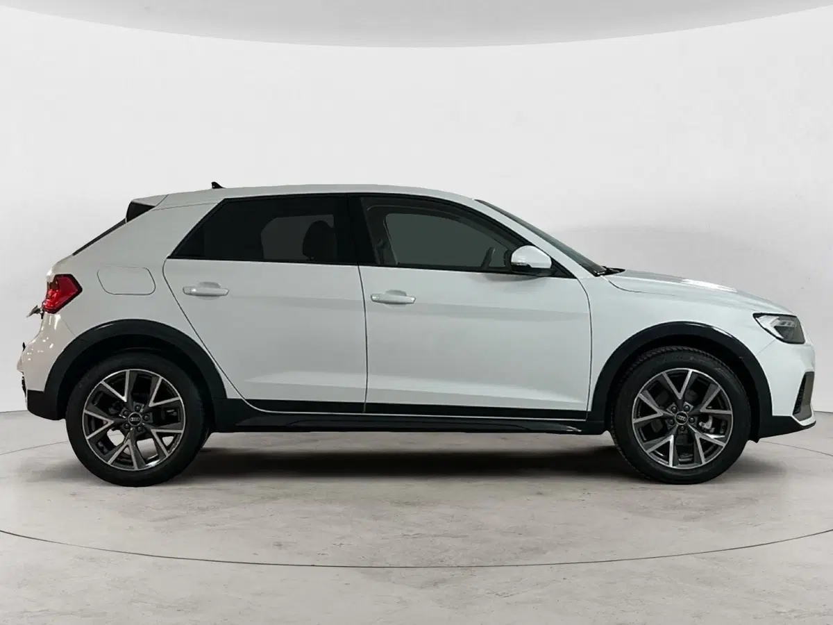 Audi A1 Sportback usata a Napoli (3)