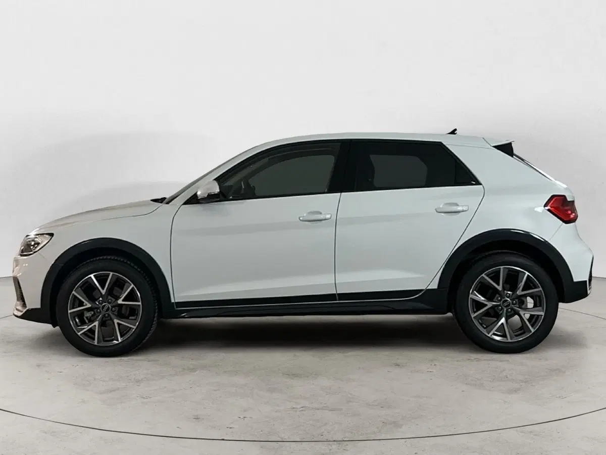 Audi A1 Sportback usata a Napoli (5)