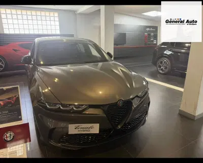 Alfa Romeo Tonale 1.5 hybrid Veloce 160cv tct7 nuova a Viareggio