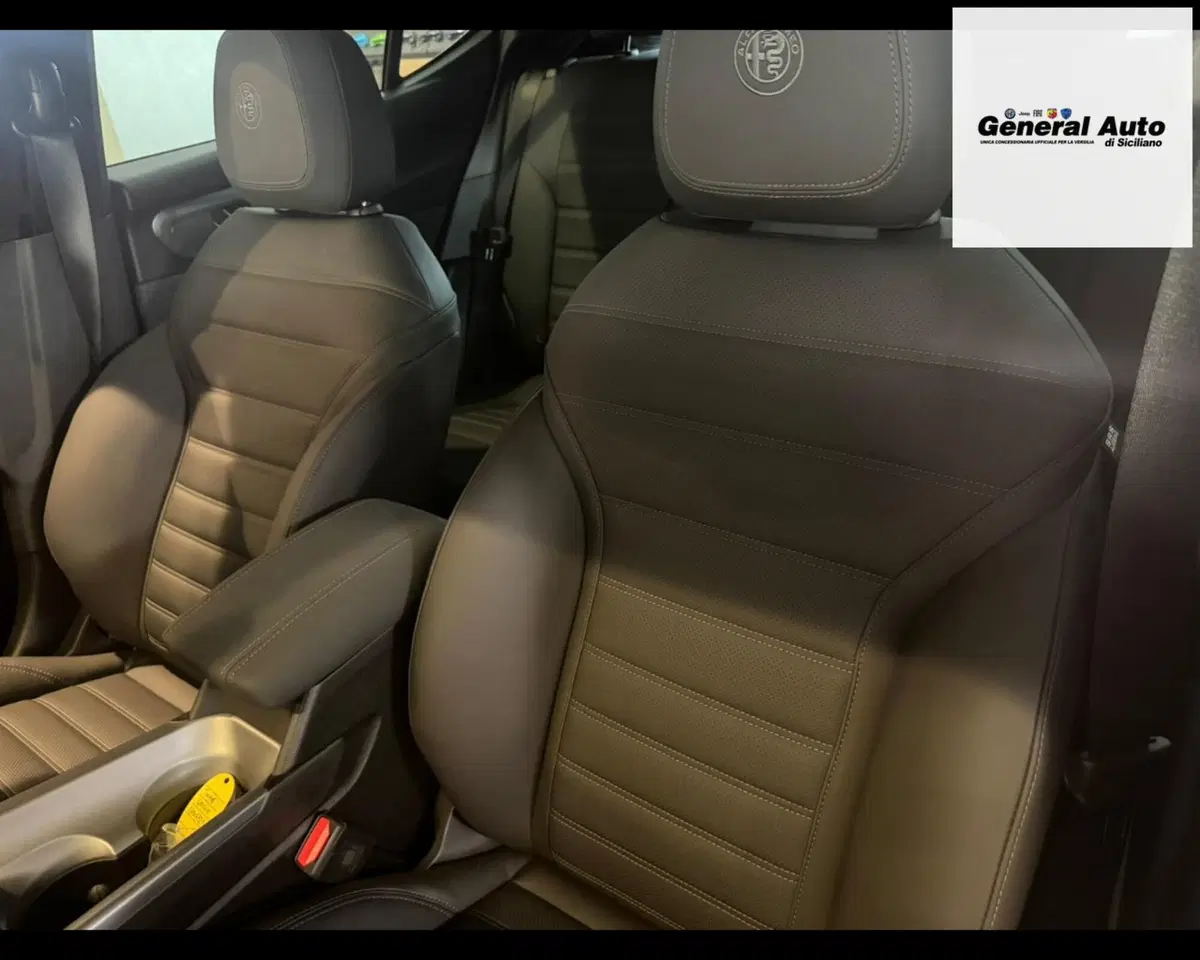 Alfa Romeo Tonale nuova a Lucca (11)