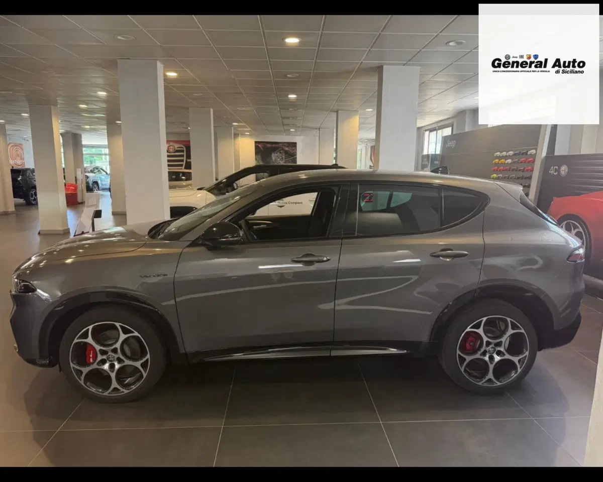 Alfa Romeo Tonale nuova a Lucca (4)