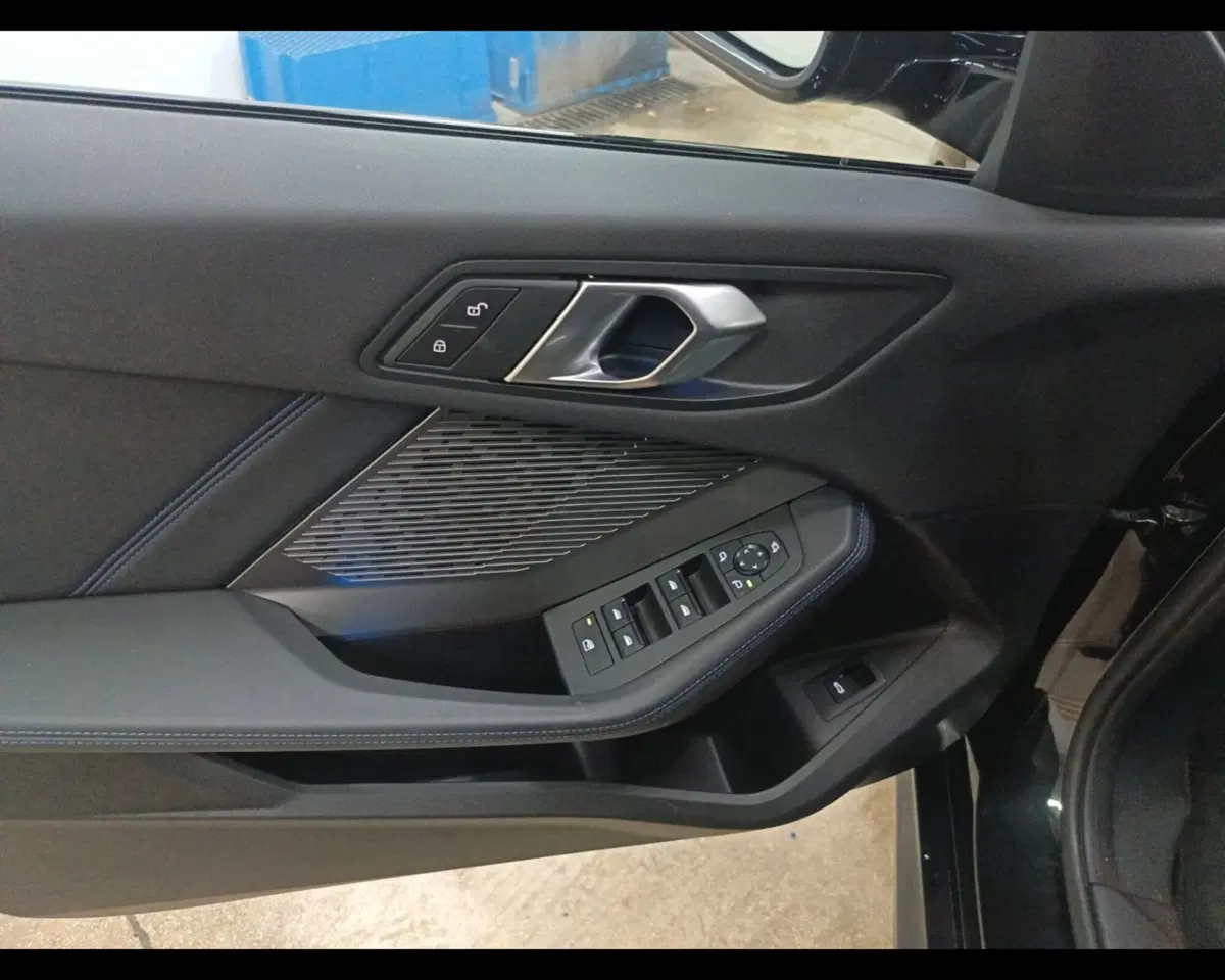 BMW Serie 1 usata a Caserta (13)
