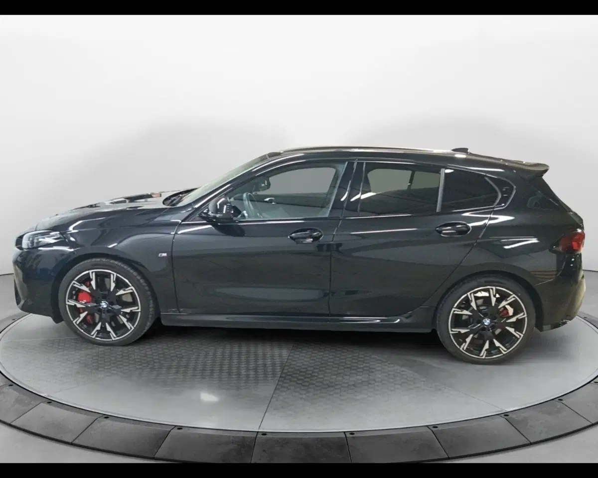 BMW Serie 1 usata a Caserta (9)
