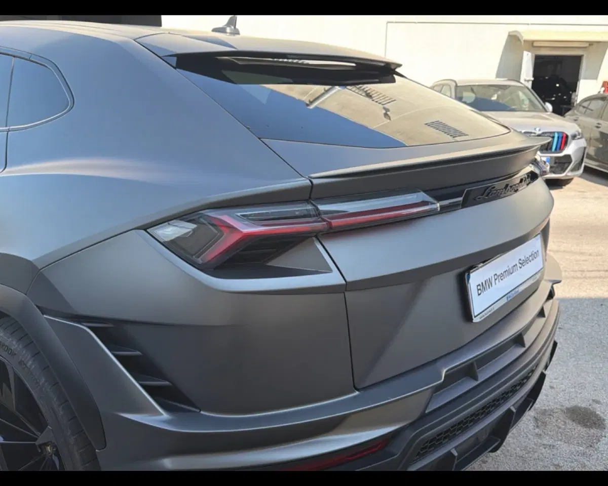 Lamborghini Urus usata a Caserta (11)