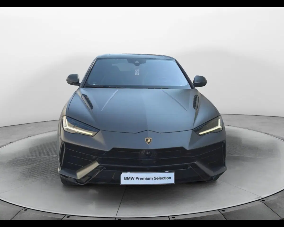 Lamborghini Urus usata a Caserta (2)