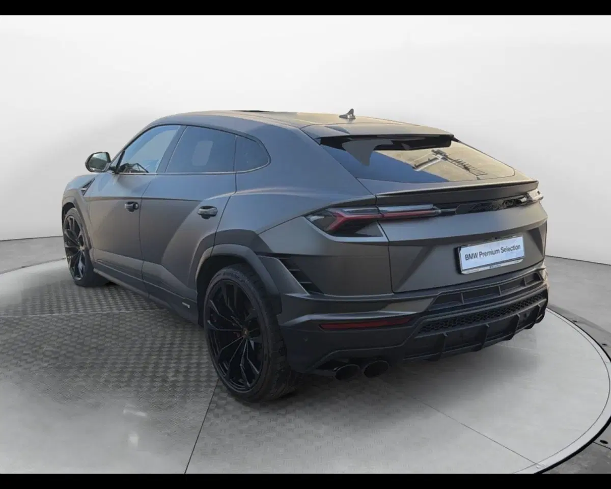 Lamborghini Urus usata a Caserta (7)