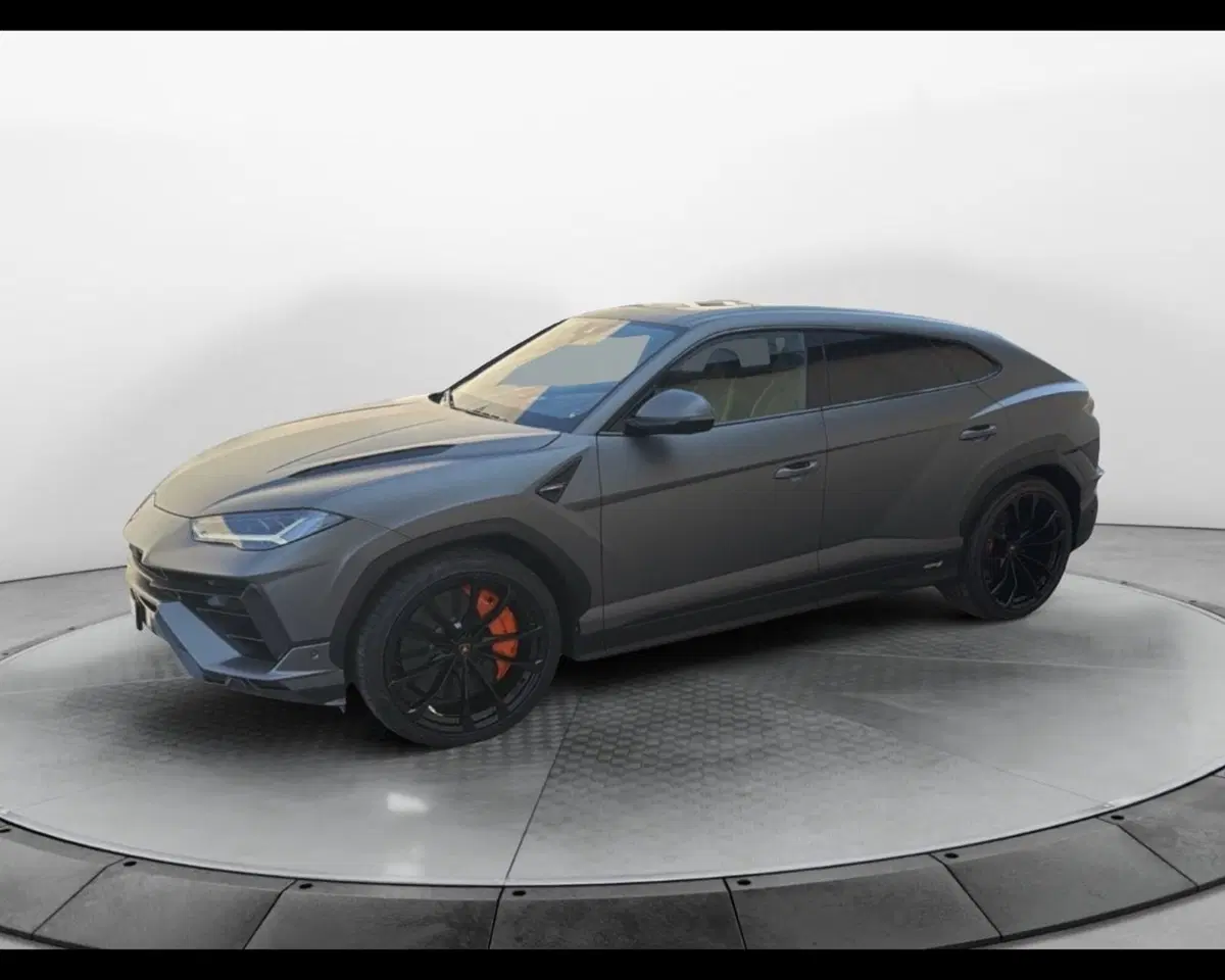 Lamborghini Urus usata a Caserta (8)