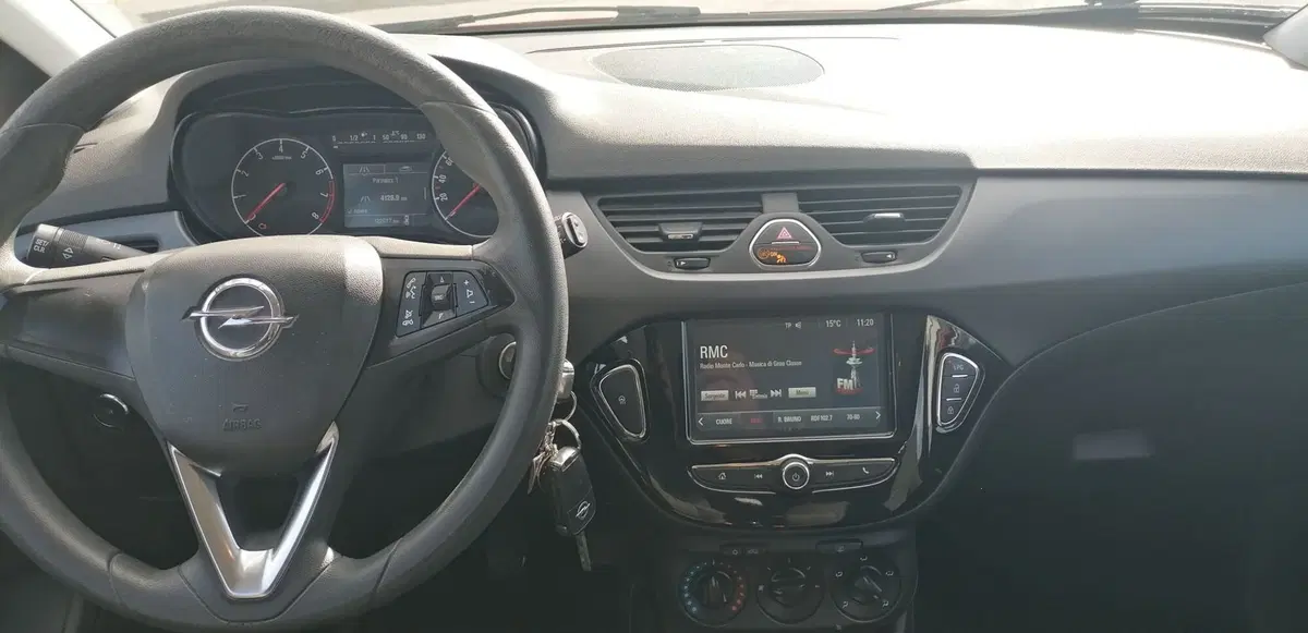 Opel Corsa usata a Lucca (12)