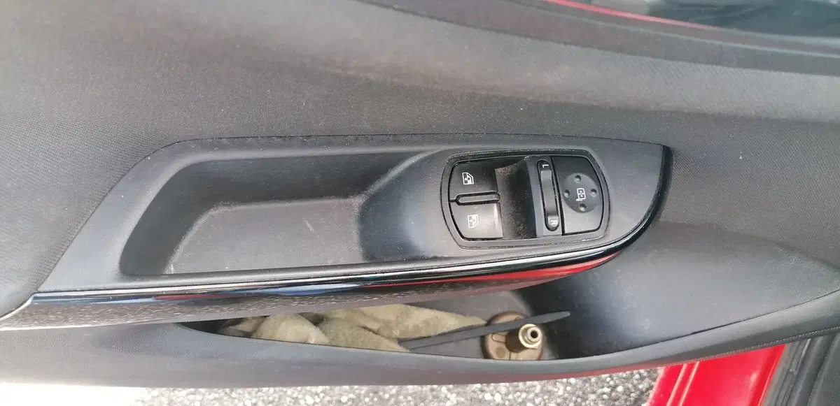 Opel Corsa usata a Lucca (14)