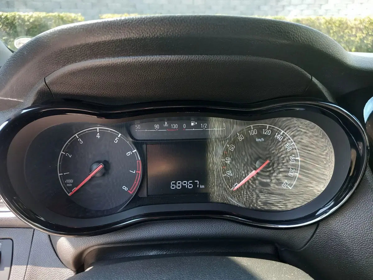 Opel Karl usata a Lucca (15)