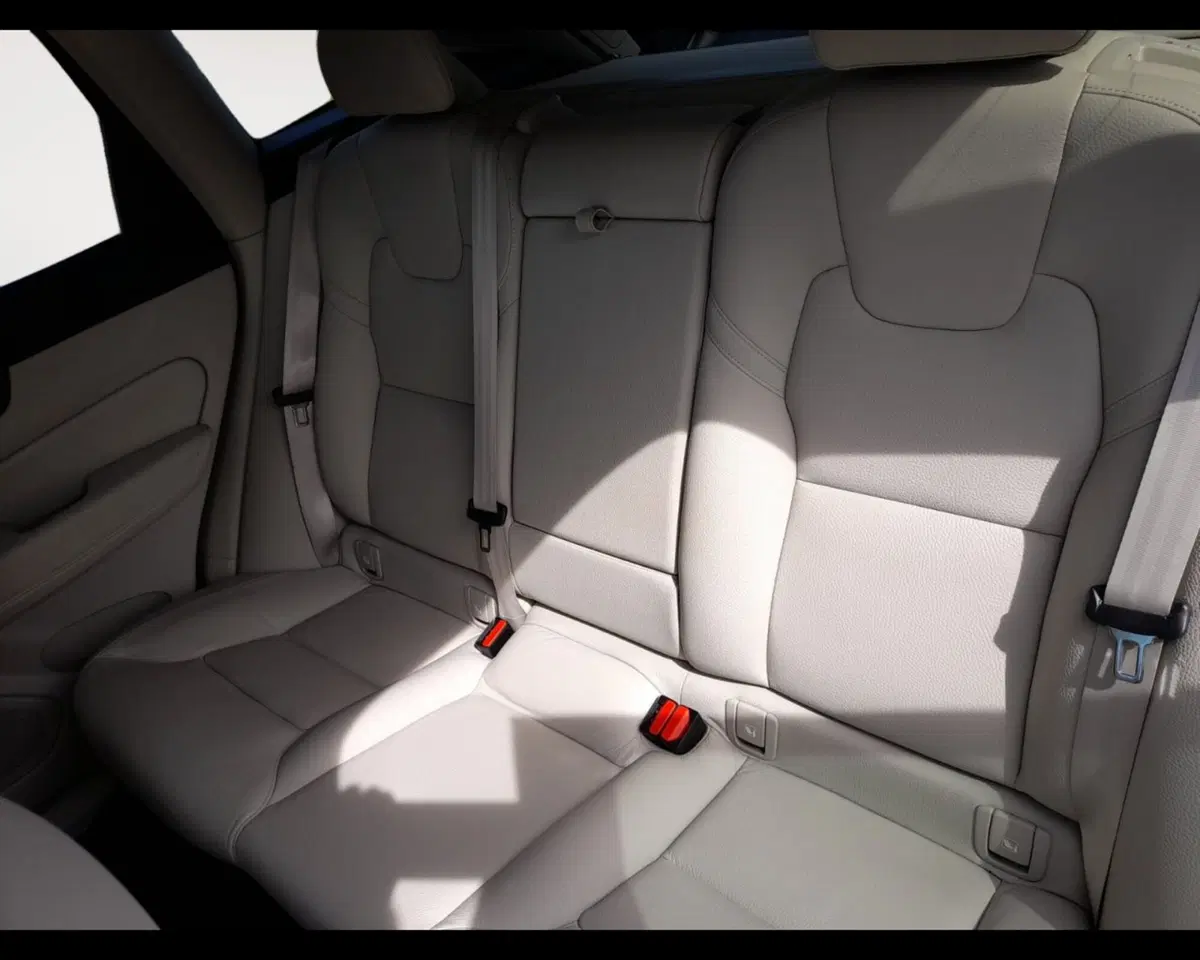 Volvo XC60 usata a Ravenna (13)