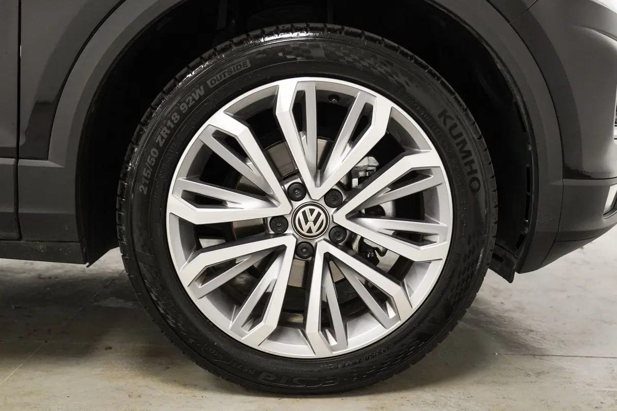 Volkswagen T-Roc usata a Varese (7)