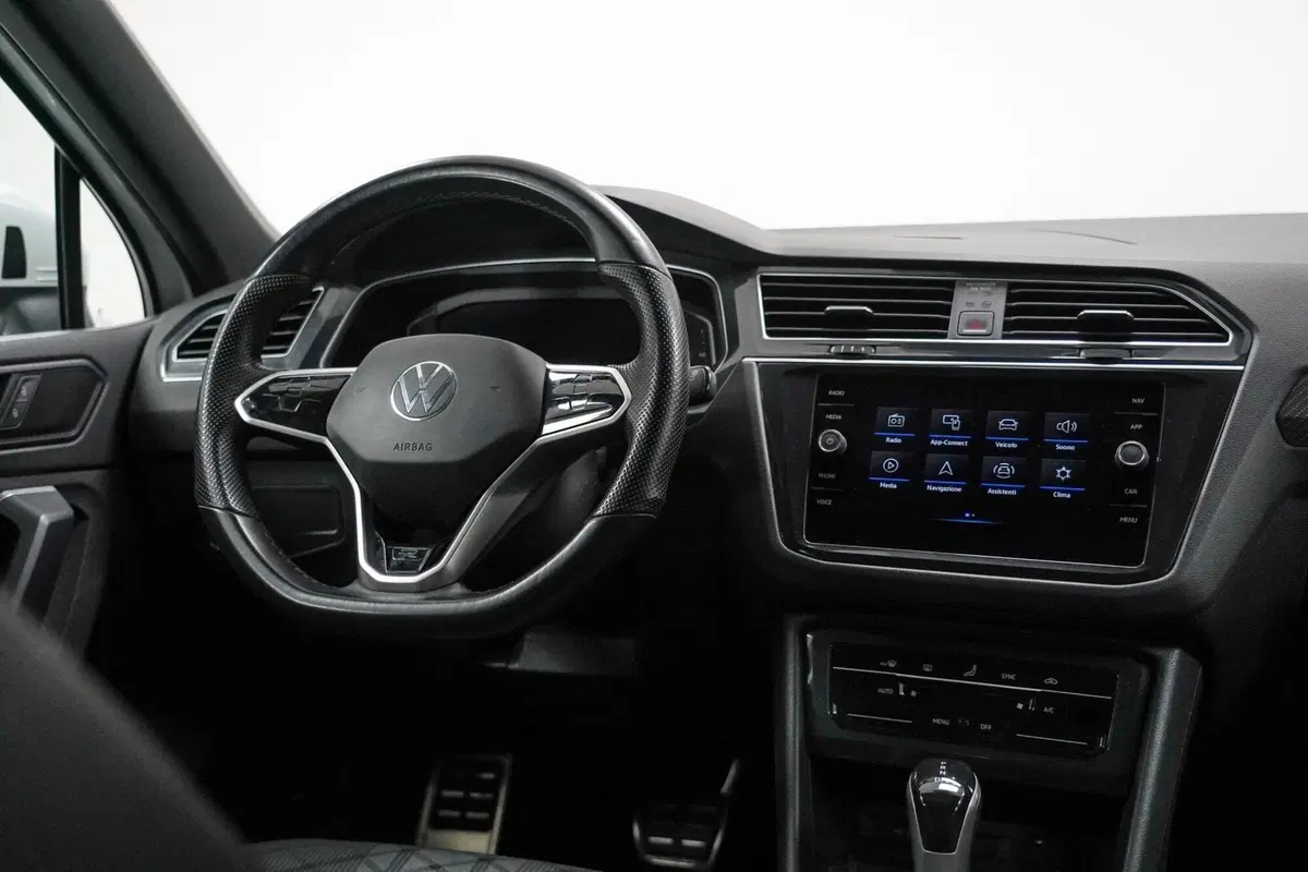 Volkswagen Tiguan usata a Varese (11)