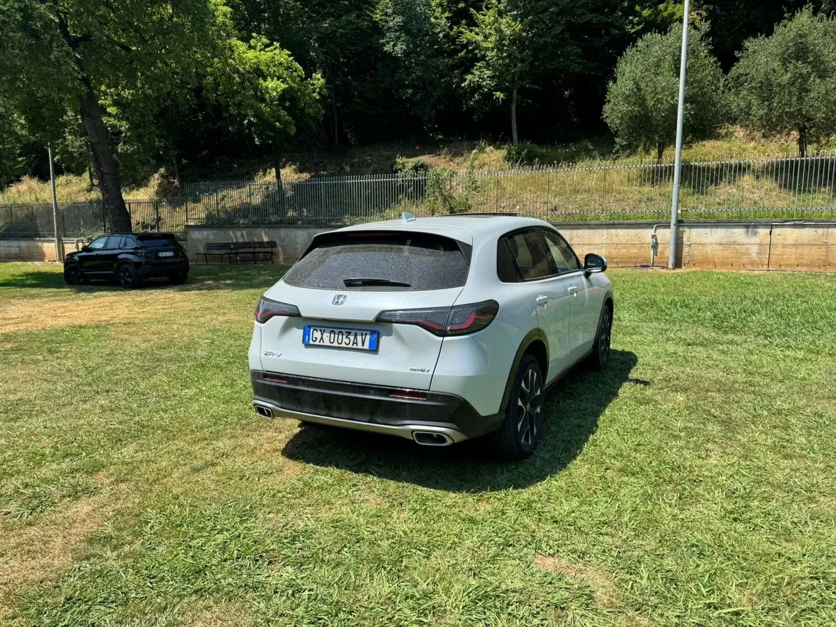 Honda ZR-V usata a Salerno (4)