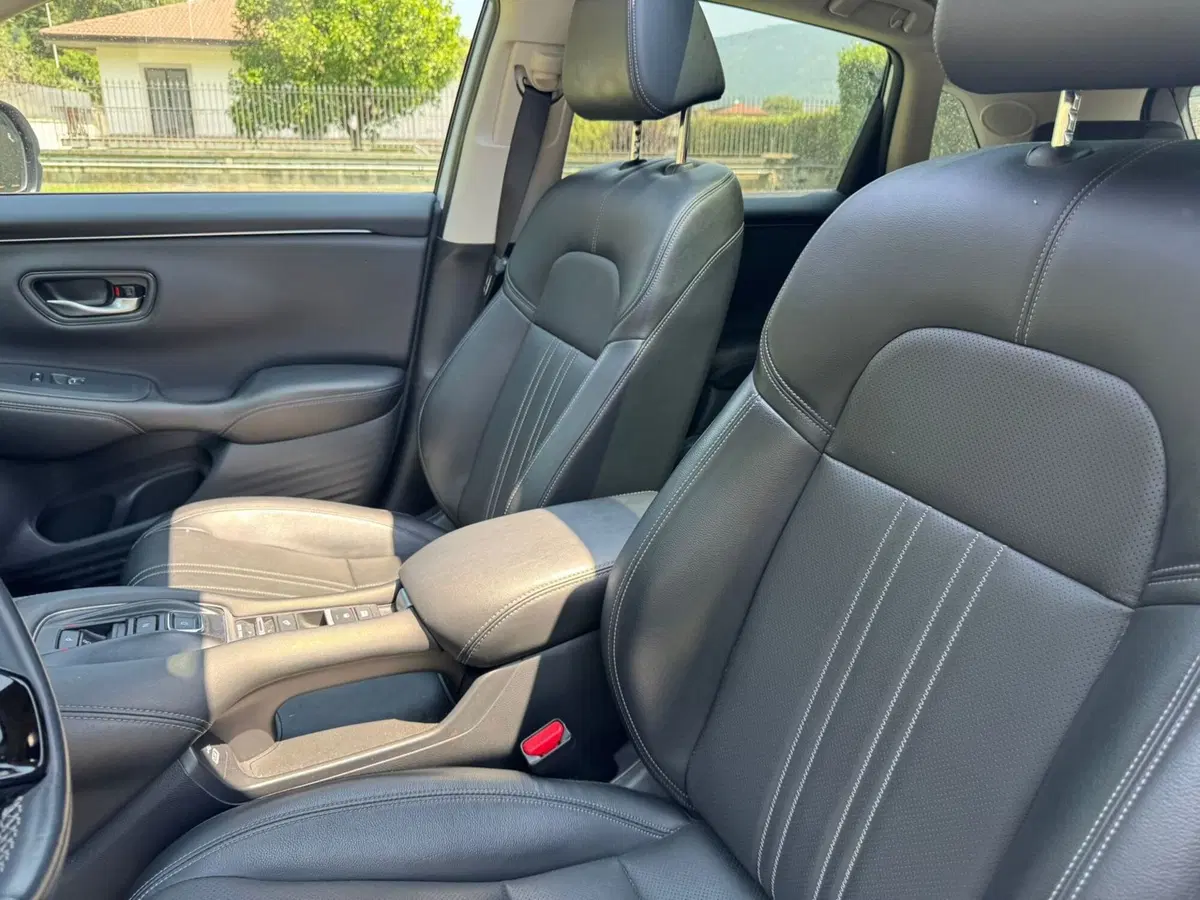 Honda ZR-V usata a Salerno (6)